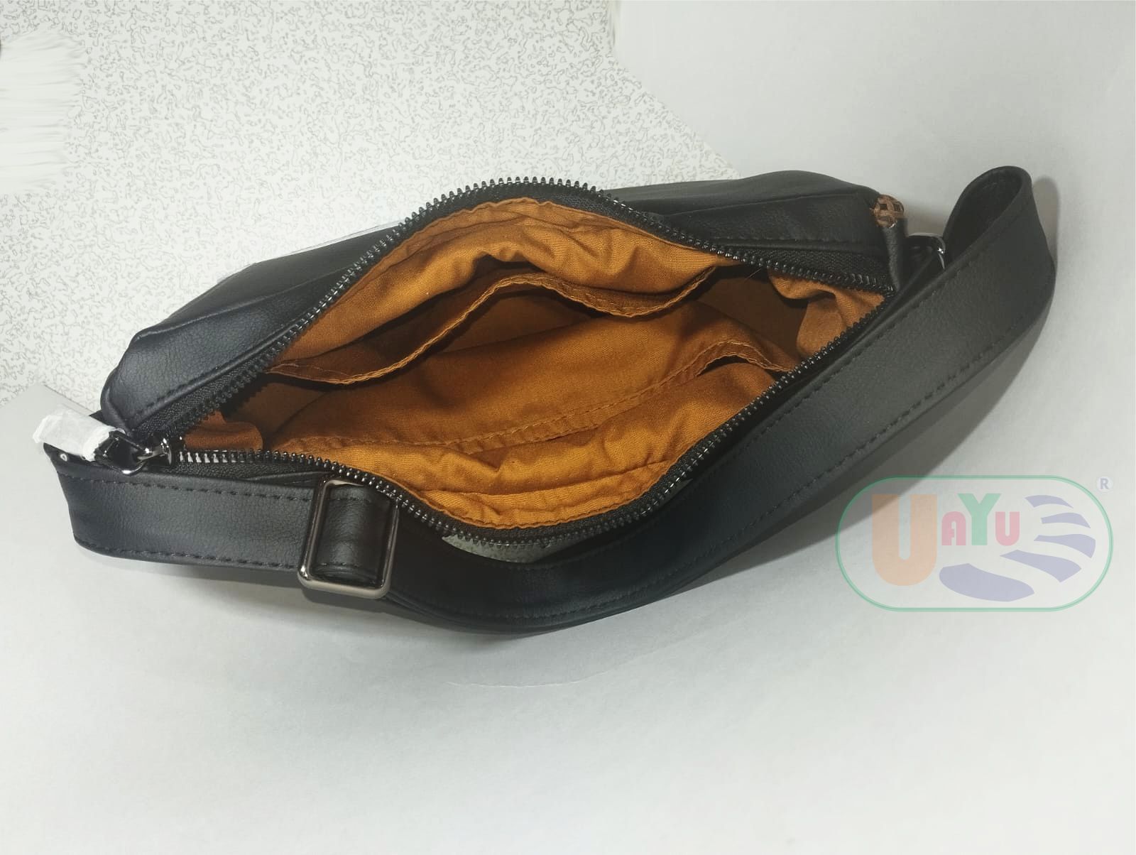 Bolso Negro - Interior