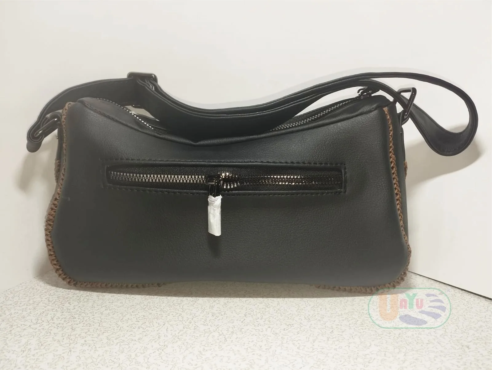 Bolso Negro - Vista trasera