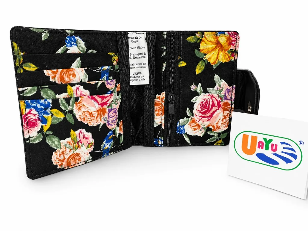 Cartera-billetera UAYU® Xichú negro — interior con tarjetero